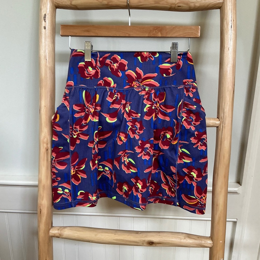 Athleta Salutation Stash 16.5" Skort Purple Floral Tennis Golf Skirt XS